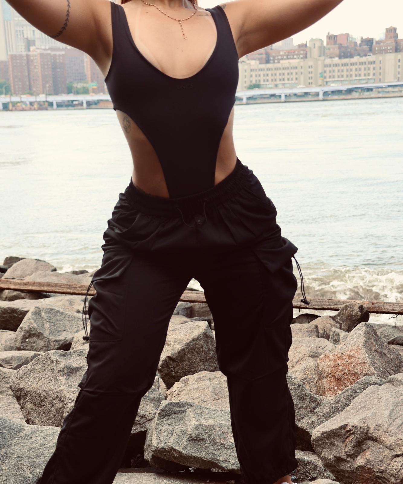 SLEEVELESS RIB HIG BODYSUIT